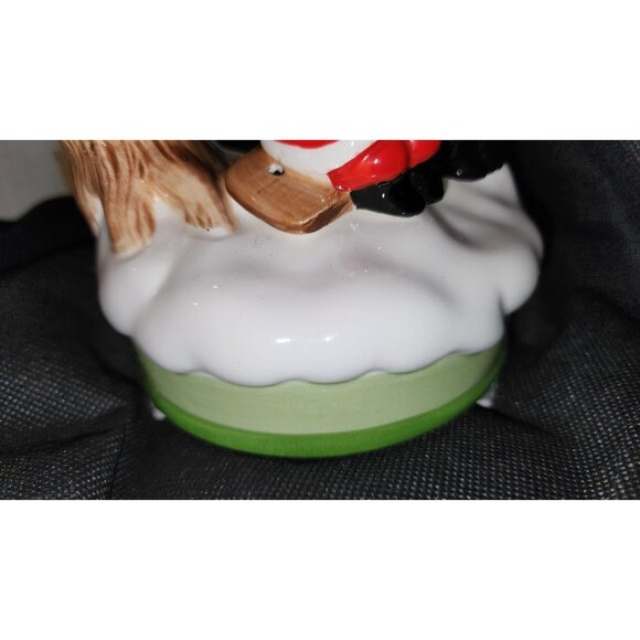 Ron Gordon Designs Inc. White Christmas Ceramic Santa & Mrs. Claus Swing Figurin - Picture 4 of 11